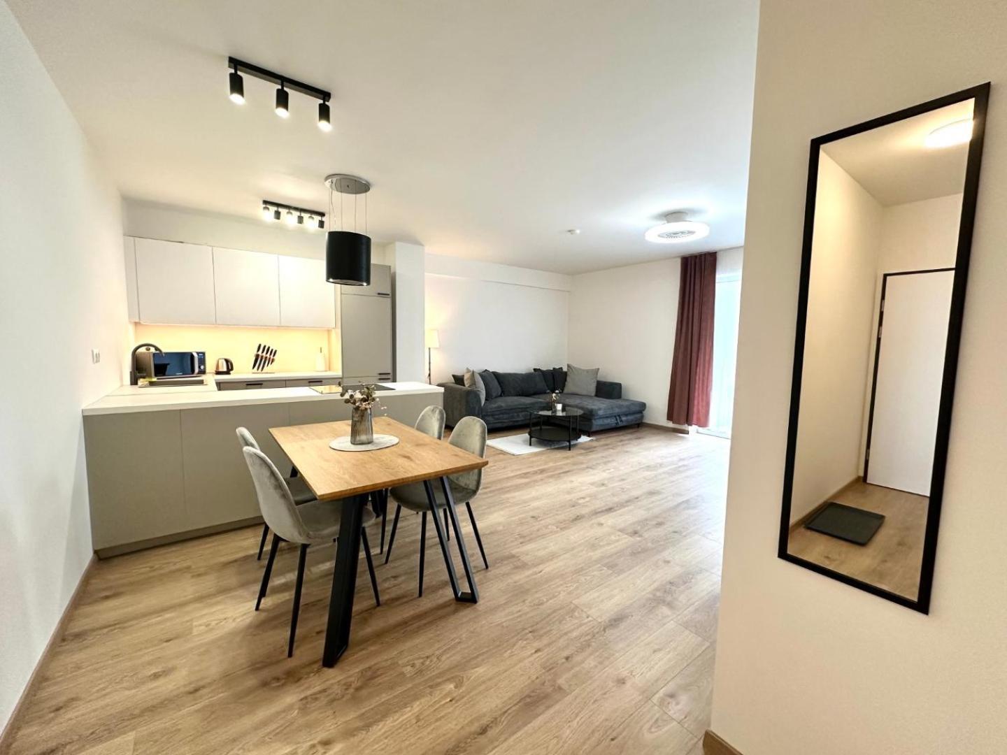 2 Room Apartment, New Building, Balcony, 208 Rovinka Exterior photo
