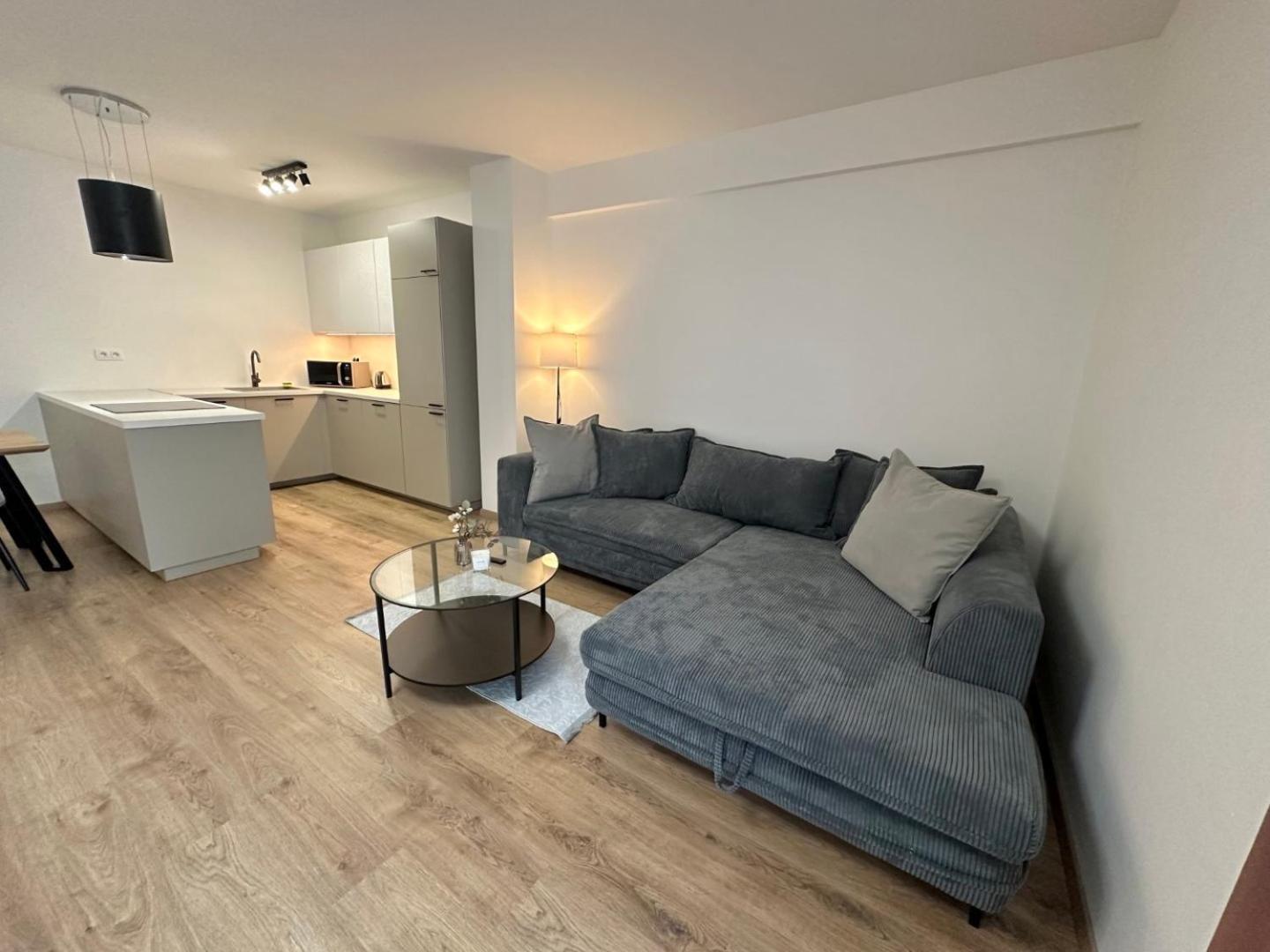2 Room Apartment, New Building, Balcony, 208 Rovinka Exterior photo